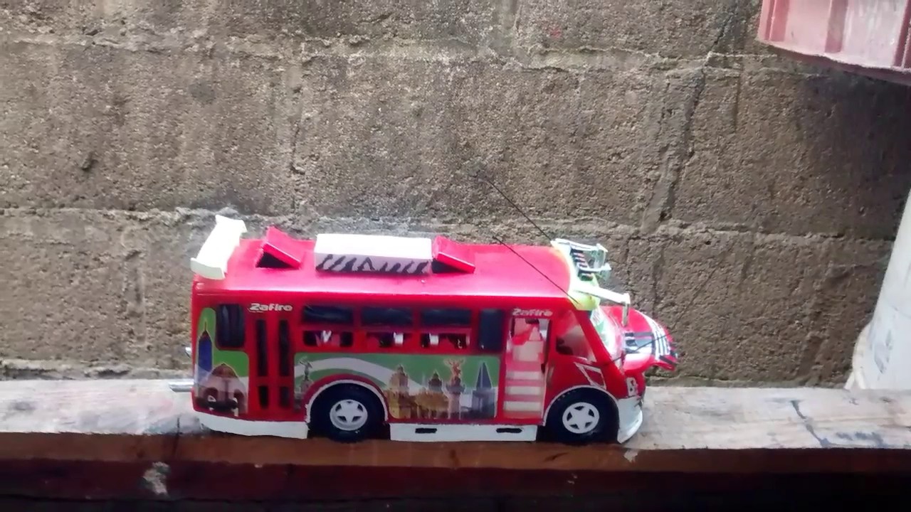 Zafiro a escala
