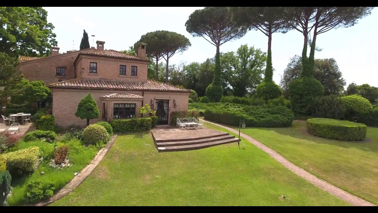 Importante villa nella zona Olgiata - Roma | Beautiful VIlla in the Olgiata area - Rome