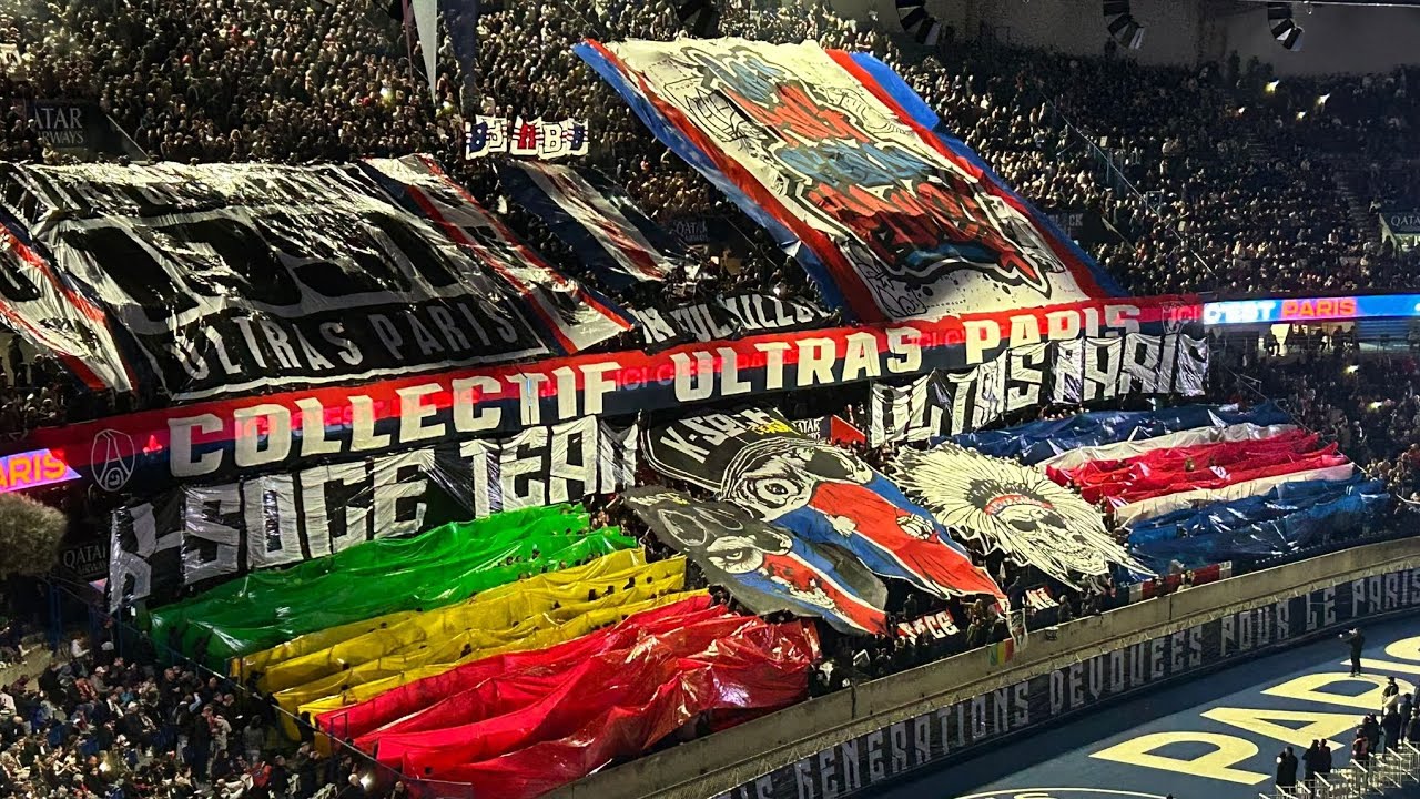 PSG vs STRASBOURG : tifo et nouveau speaker [19-10-2024]