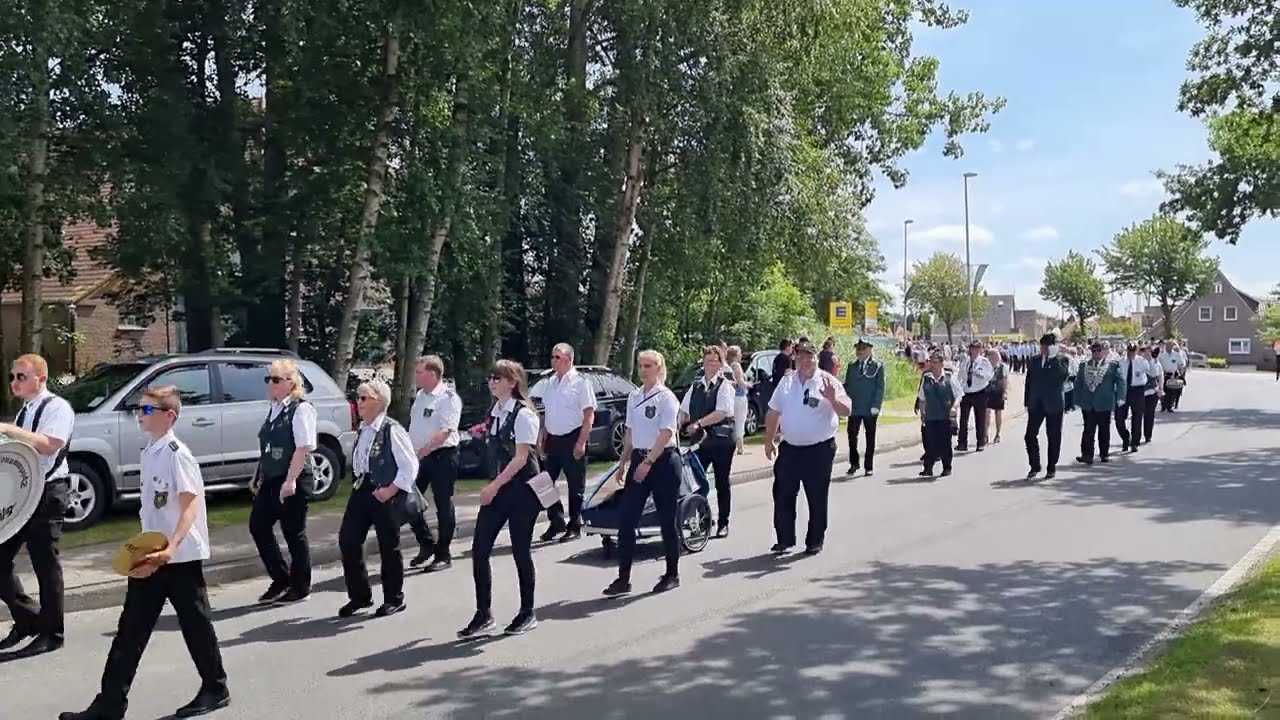 Schützenfest Dornum 2022 - Festumzug