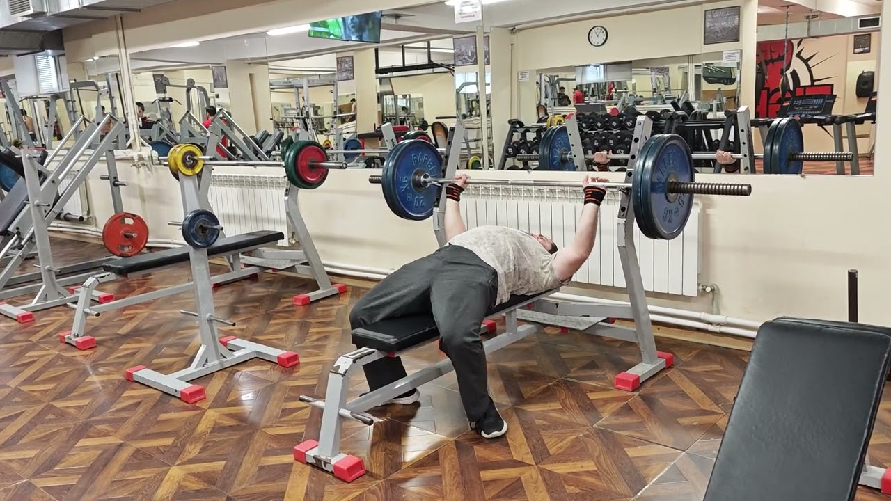 [Жим лежа] Bench Press - 100kg x 7 (November 27, 2024)