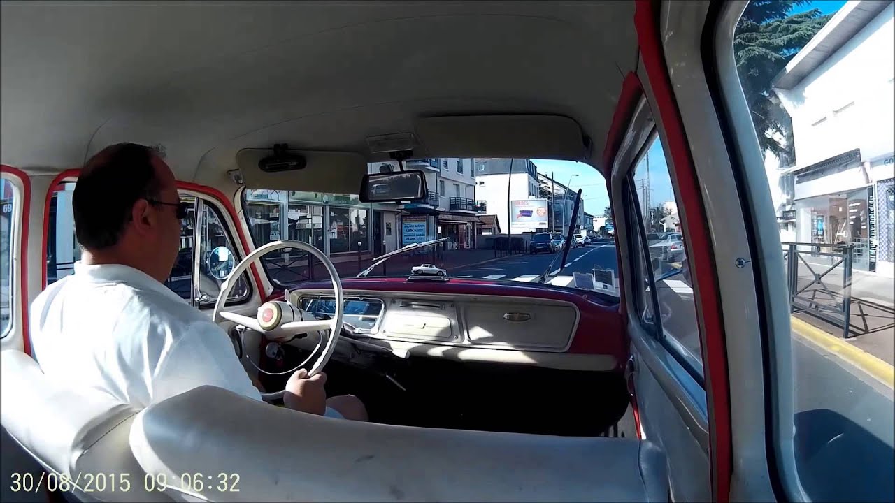 Simca Aronde en route vers Sainte Genevieve des bois 08 2015
