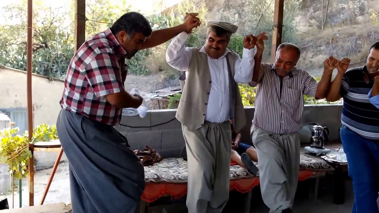 Davul Zurna Kahire'den Bu Sabah Gelecek Kervan (Halay) Barak