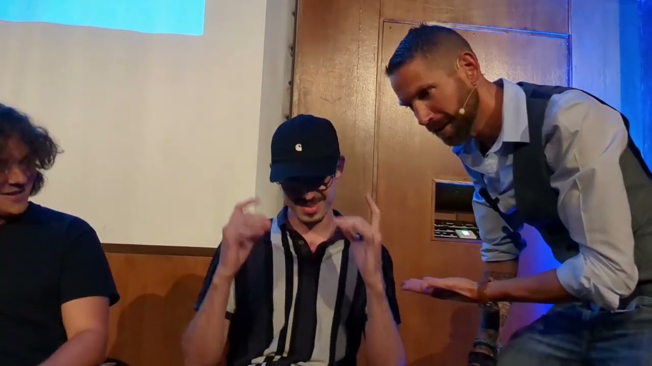 Démonstrations d'hypnose à l'ENSAM 2024 (extraits 2) / hypnosis show