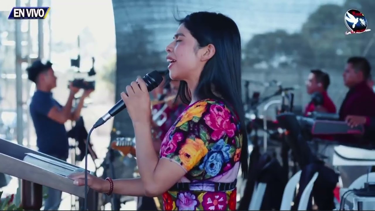 Elizabeth Saquic = cadena de coros, generación tropical 