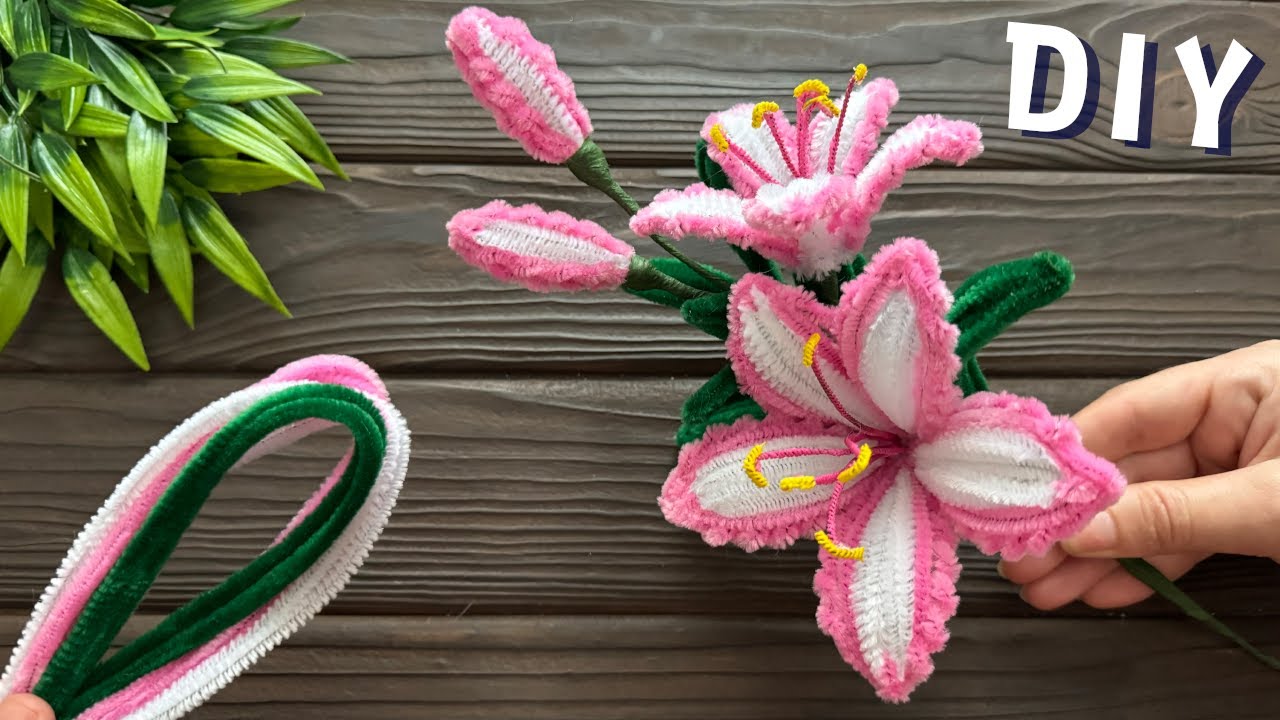 How to make Lily from Chenille Stems Pipe Cleaner Flowers DIY Pipe Cleaner Crafts
