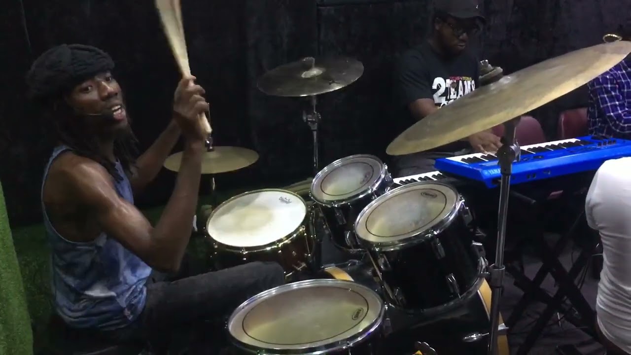 Paakow rehearse at TJ’s Studios🎸