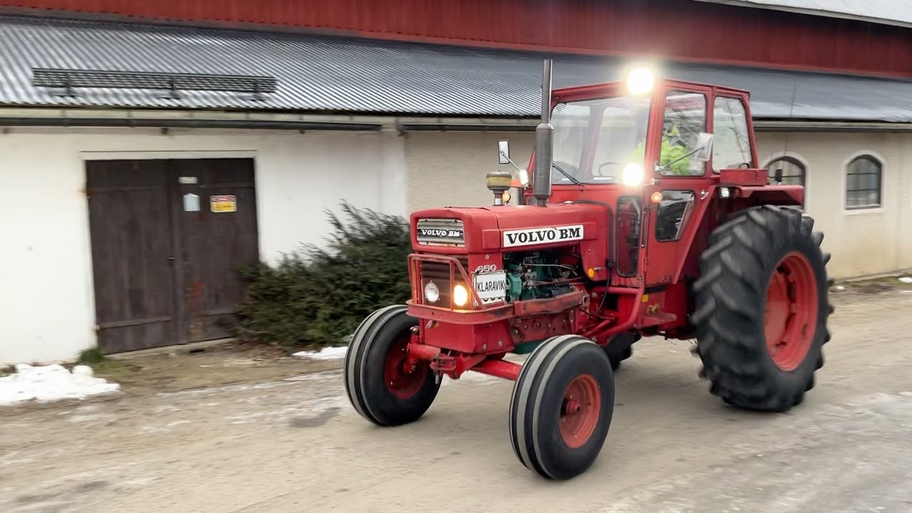 Köp Traktor Volvo BM T 650 på Klaravik
