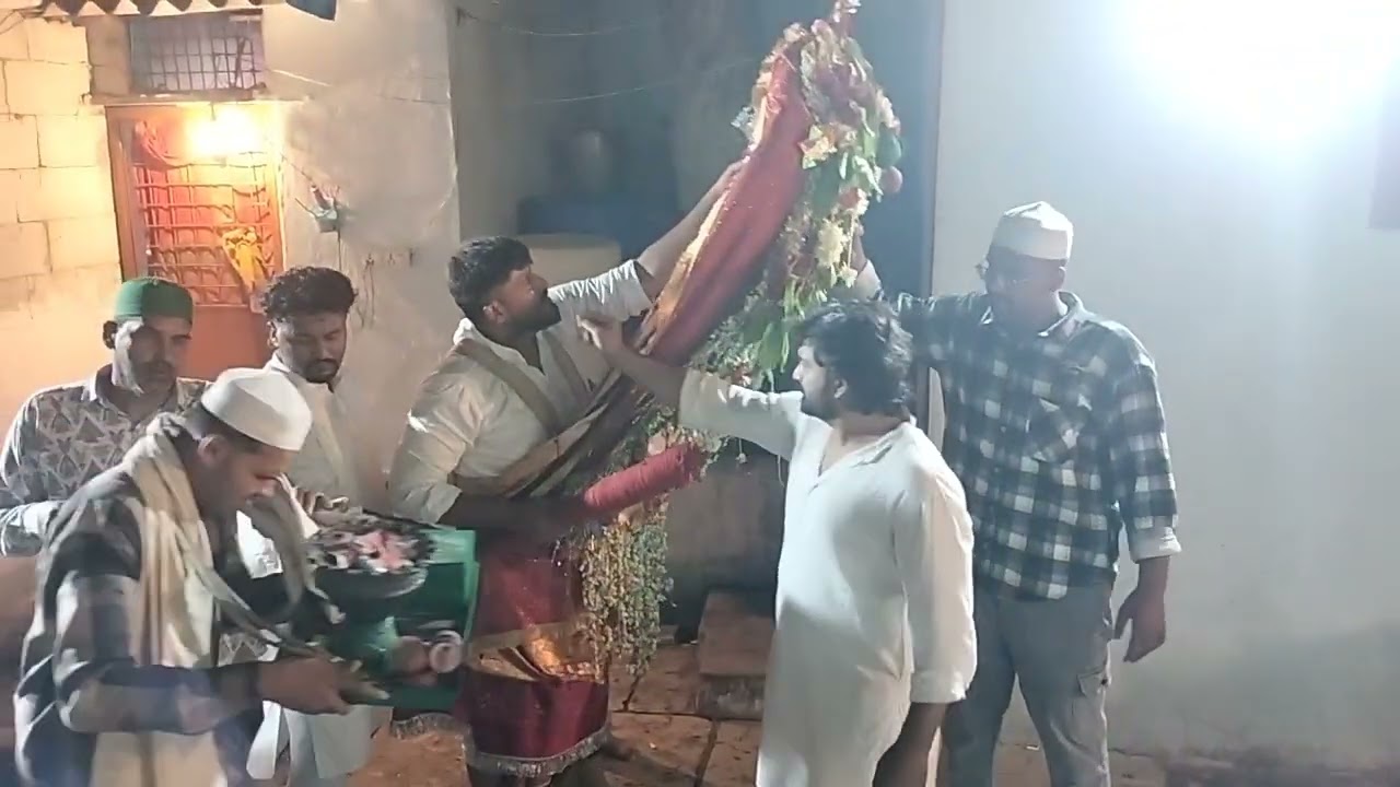 Karwan alam imam hussain29_Muharram_30