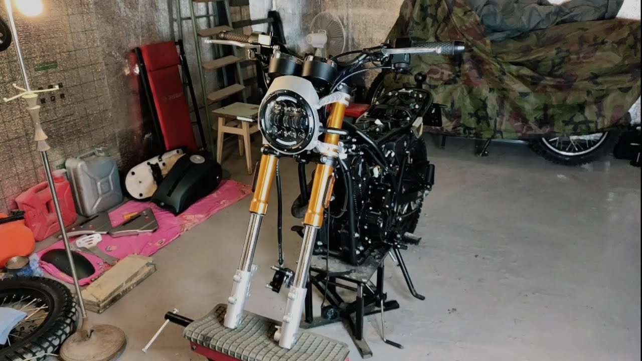 Racer RC250CK-A Triumph. Замена масла в перьях вилки.