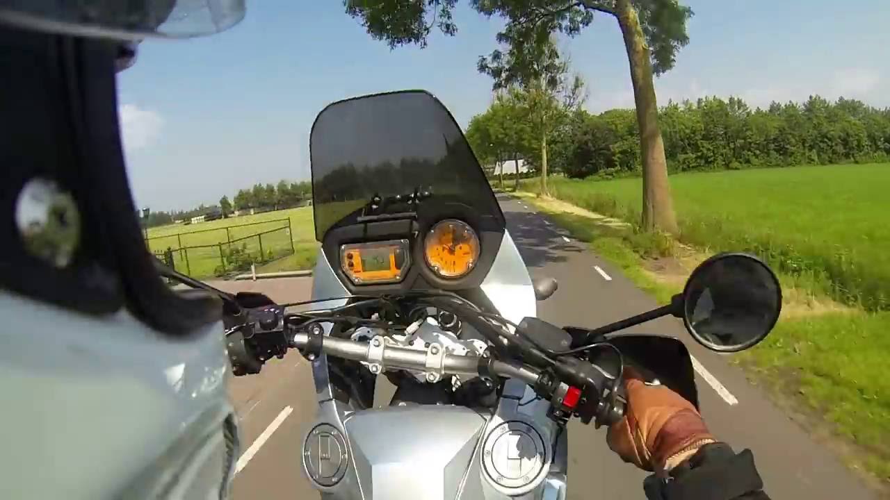 KTM 950 Adventure wheelies and acceleration