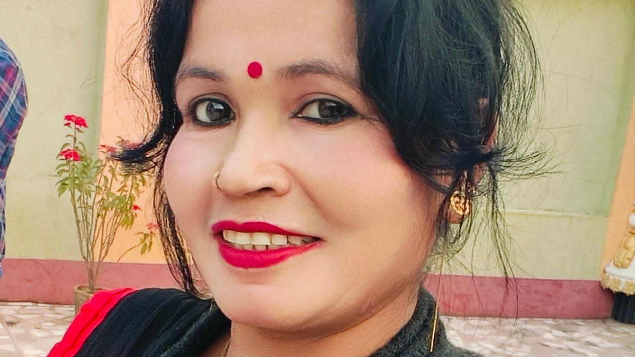 Shikha Biswas is live।  সবাই চলে এসো আমার লাইভে একটু আড্ডায় বসি