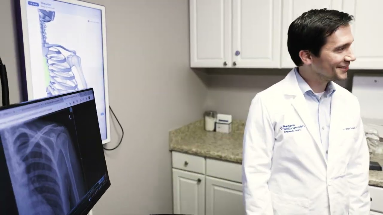 What is a shoulder surgery expert?