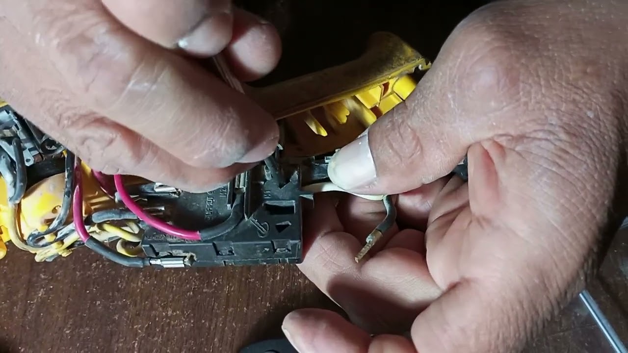 Cambio de un swich de un traladro DeWalt 508