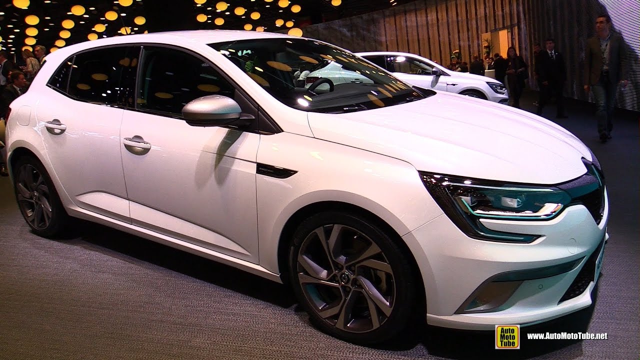 2017 Renault Megane GT - Exterior and Interior Walkaround - 2016 Paris Motor Show