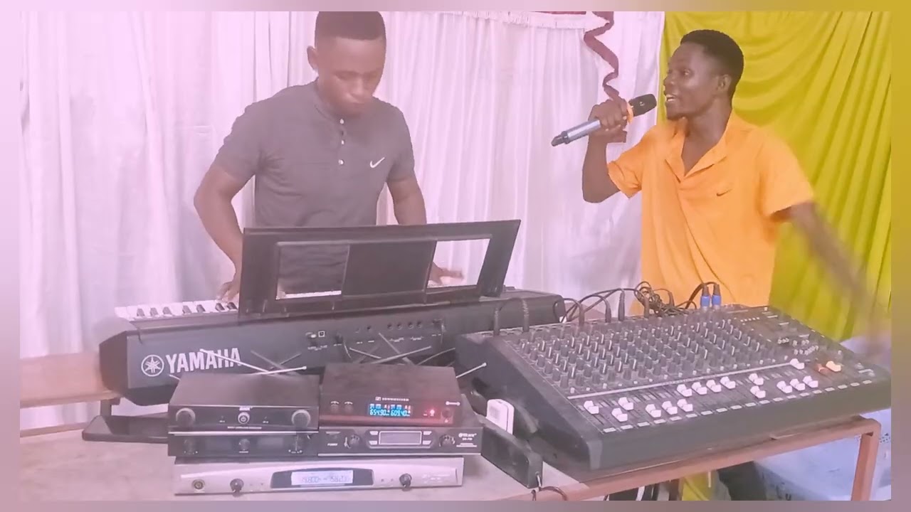 Ananiongezea baraka~ piano seben