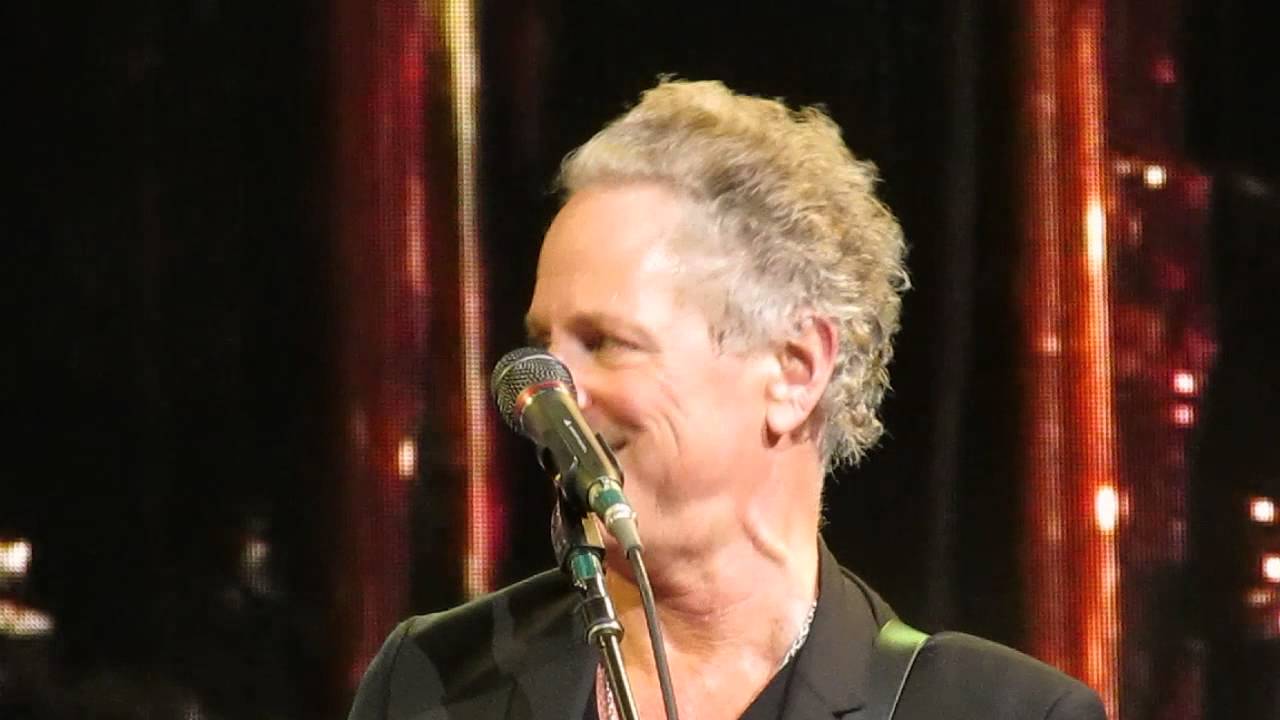 Fleetwood Mac - Don't Stop - Boston Garden, October 10, 2014