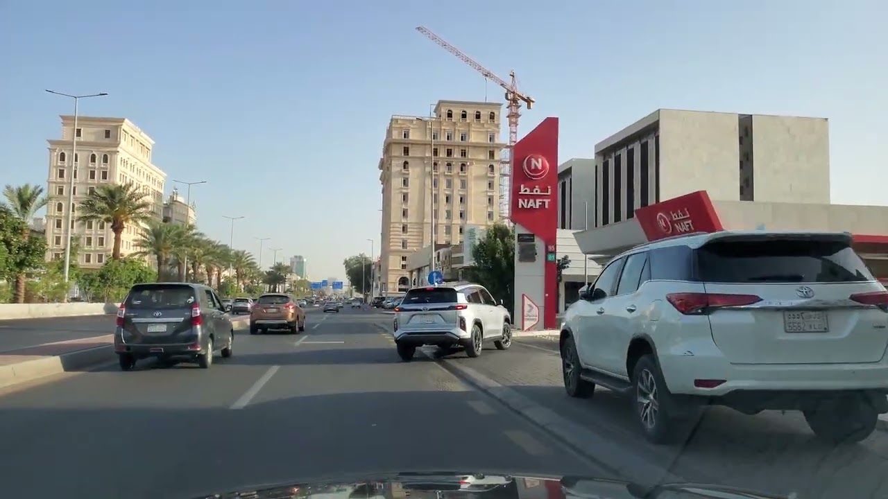     JEDDAH, Saudi Arabia 🇸🇦 Daytime Streets | Driving ASMR Tour (4K)