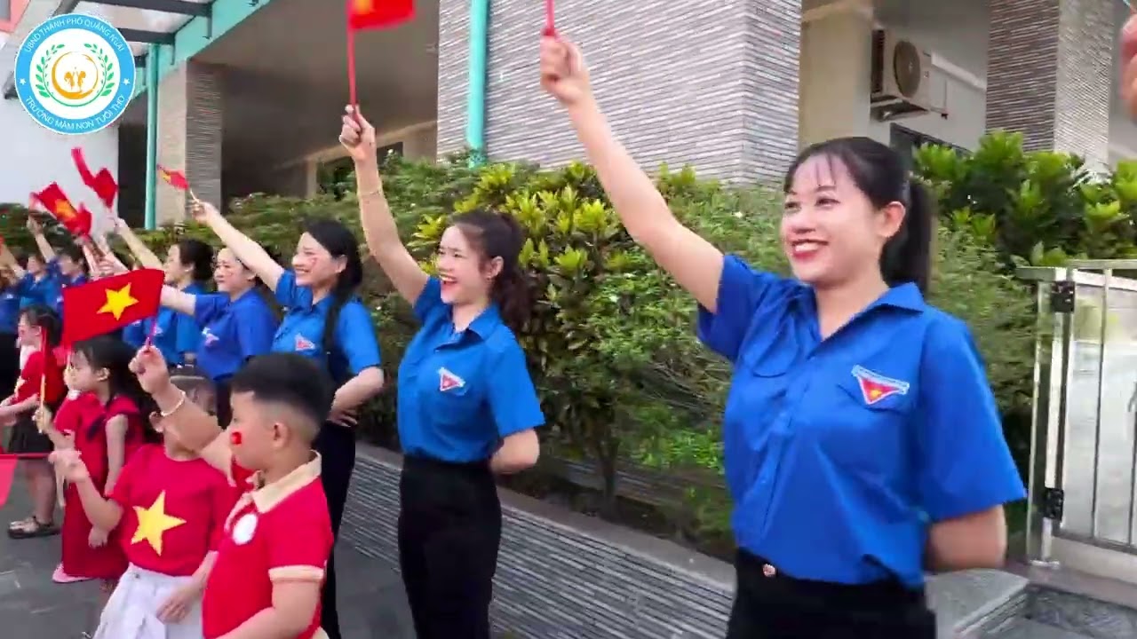 Trường MN Tuổi Thơ chào mừng 50 năm Giải phóng Miền Nam thống nhất Đất nước (30/4/1975 - 30/4/2025)