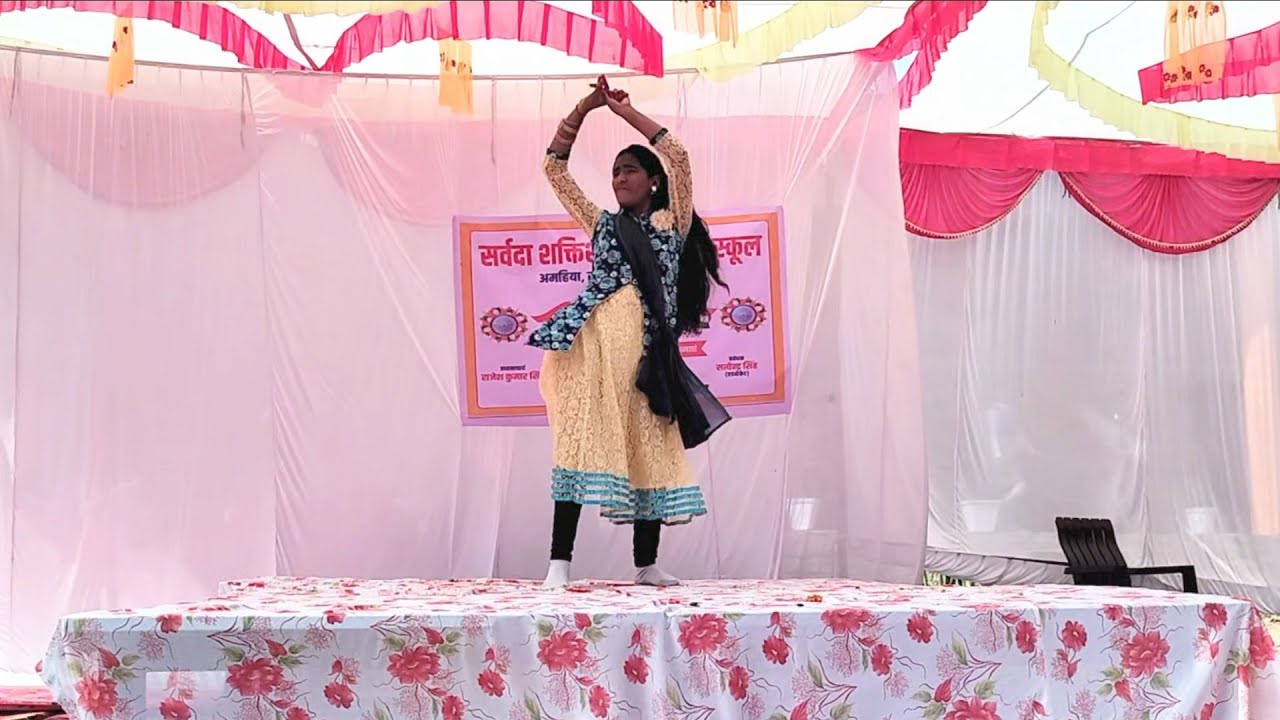 Tu laung main lachi 🥰 school dance performance 🇮🇳 Hindi 