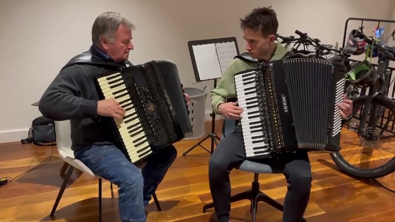 Folk Music - Prelaz kolo duo 