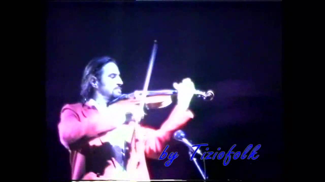 IL VALZER DELL'USIGNOLO valzer di FERRER ROSSI eseguito da TIZIANO IL GITANO dell'orchestra I FRATELLI D'ITALIA nel 1999