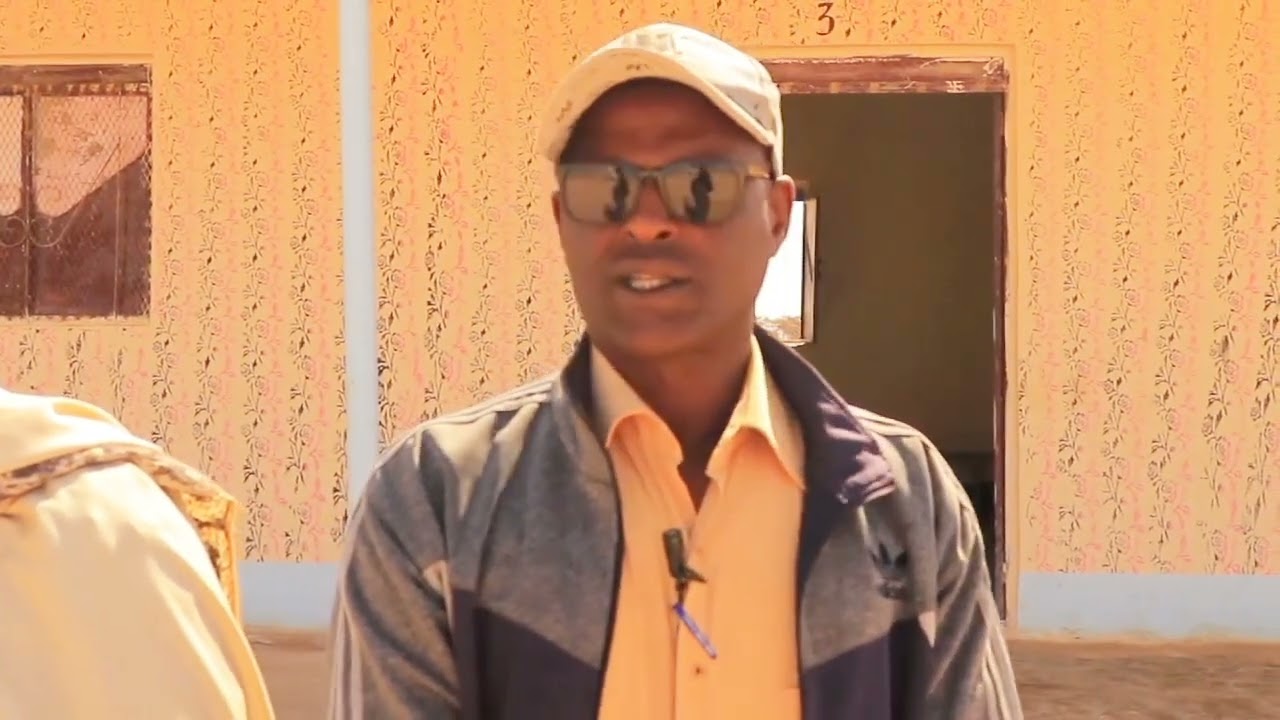 Xildhibaano ka tirsan golaha deegaanka degmada Ceelafweyn oo Bookhday dugsiga Sare Ee Xaaji Liibaan