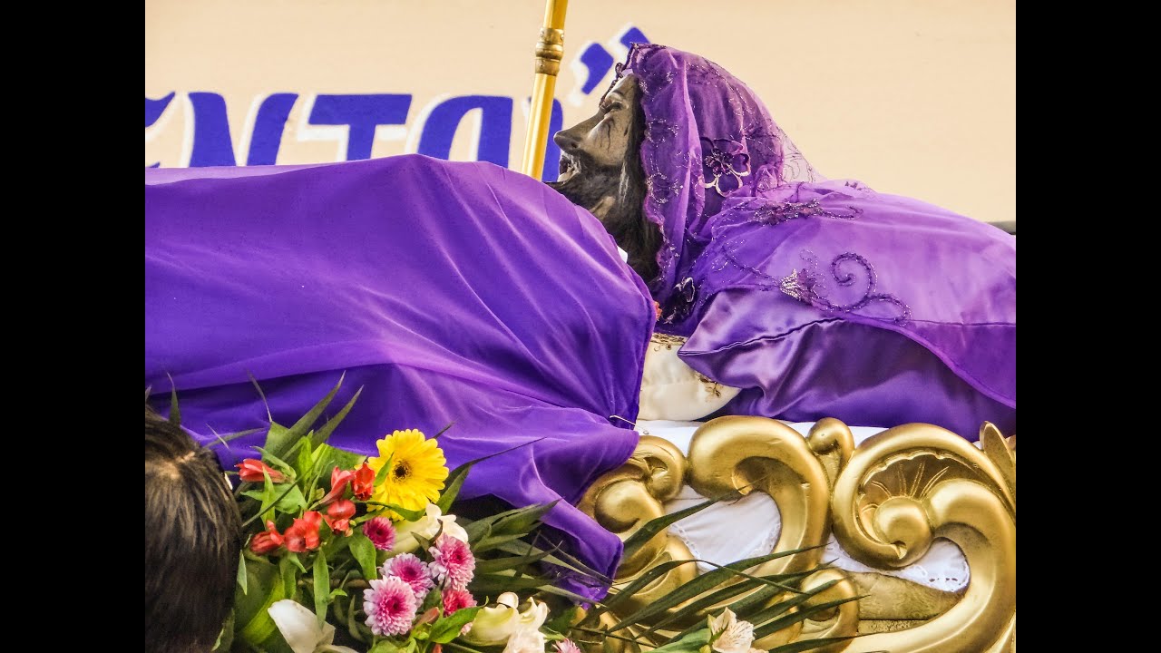 Procesión 2016 del Santo Entierro en Santa Cruz Xoxocotlán, Oaxaca
