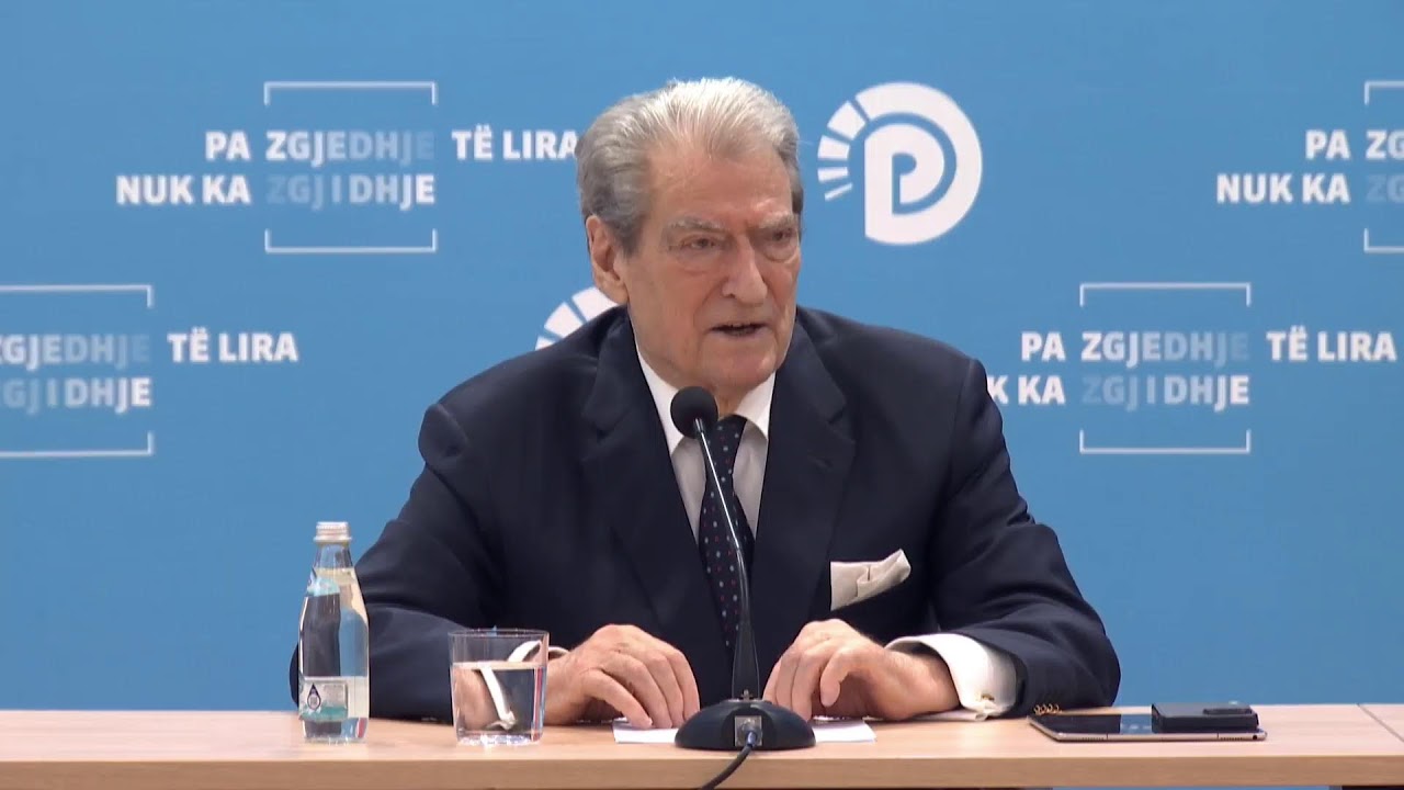 Kryetari i PD, Prof. Dr. Sali Berisha, takim me drejtuesit dhe koordinator&euml;t politik&euml;