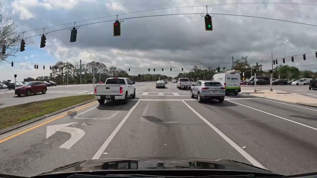 Driving my Chevy Silverado 3500 Duramax Dually w/my PJ Gooseneck Trailer w/GoPro's.  (4K)