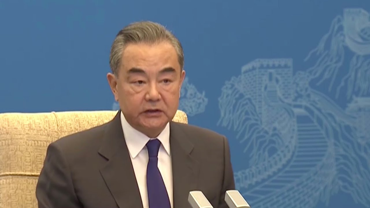 Chinese FM chairs COVID-19 meeting