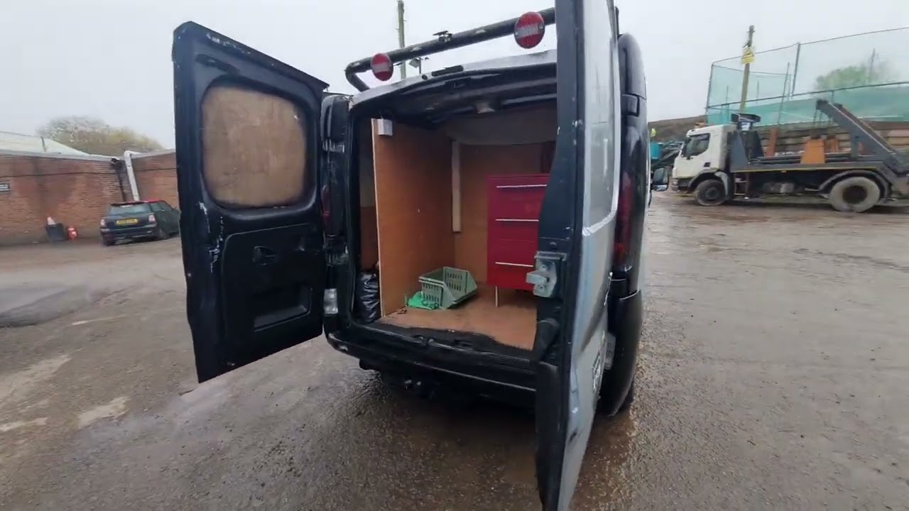 SK05MJV 2005 TRAFIC SL27 DCI 100 SWB