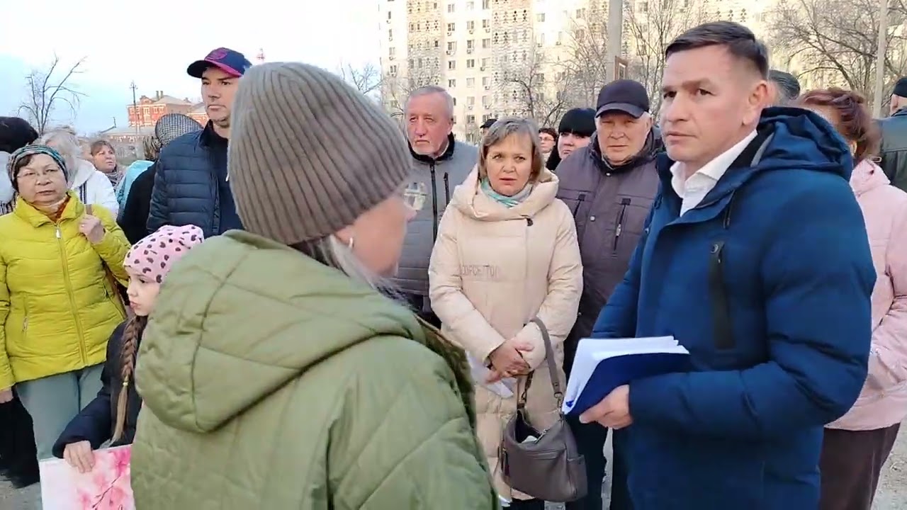 Жители многоквартирных домов в Астрахани, выразили обеспокоенность судьбой парка Велосипедистов.