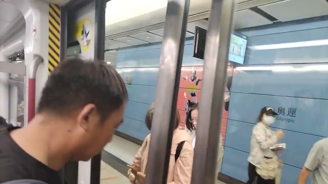 東涌線k-train (X616) 香港至荔景
