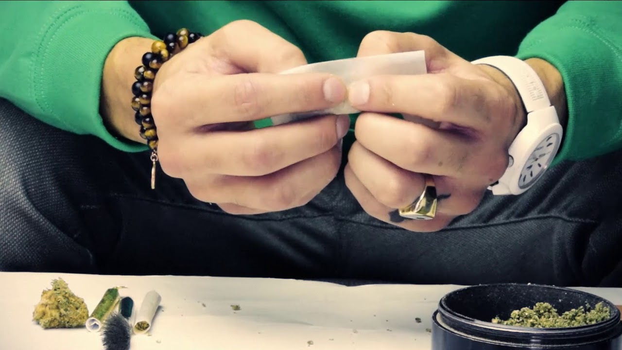 Rolling With Gizeh Papers