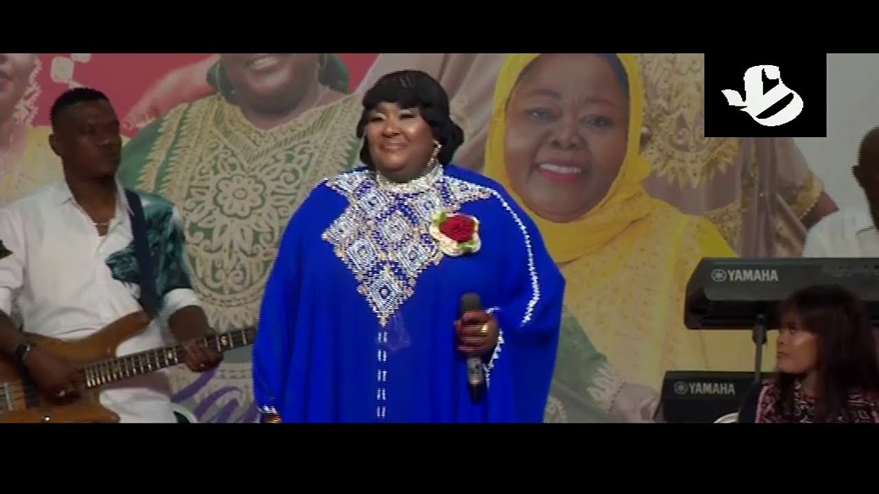 Mjini chuo kikuu - khadija kopa