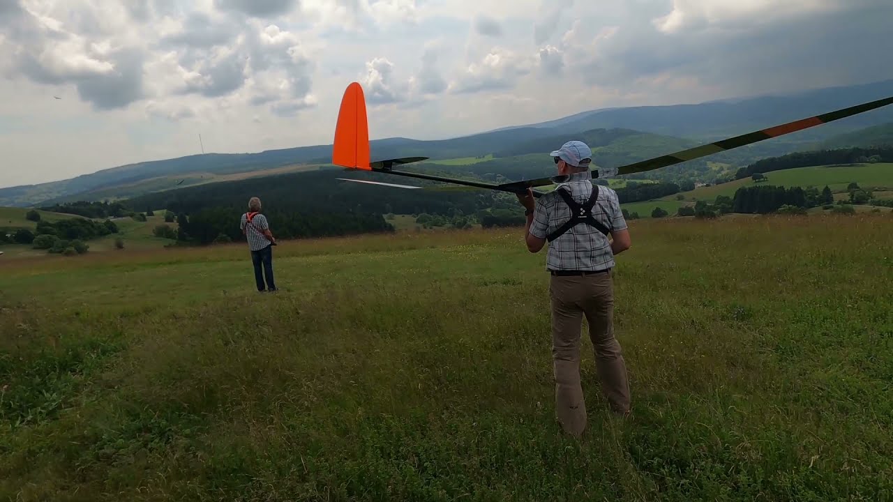 Prestige F5J  Segelflugmodell am Südhang der Wasserkuppe