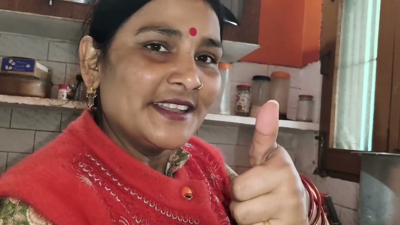 Aalu ke chips banana#likeandsubscribe #long blog Part-1
