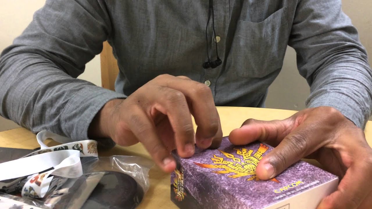 Monster Hunter 4 Collectors Edition Unboxing!