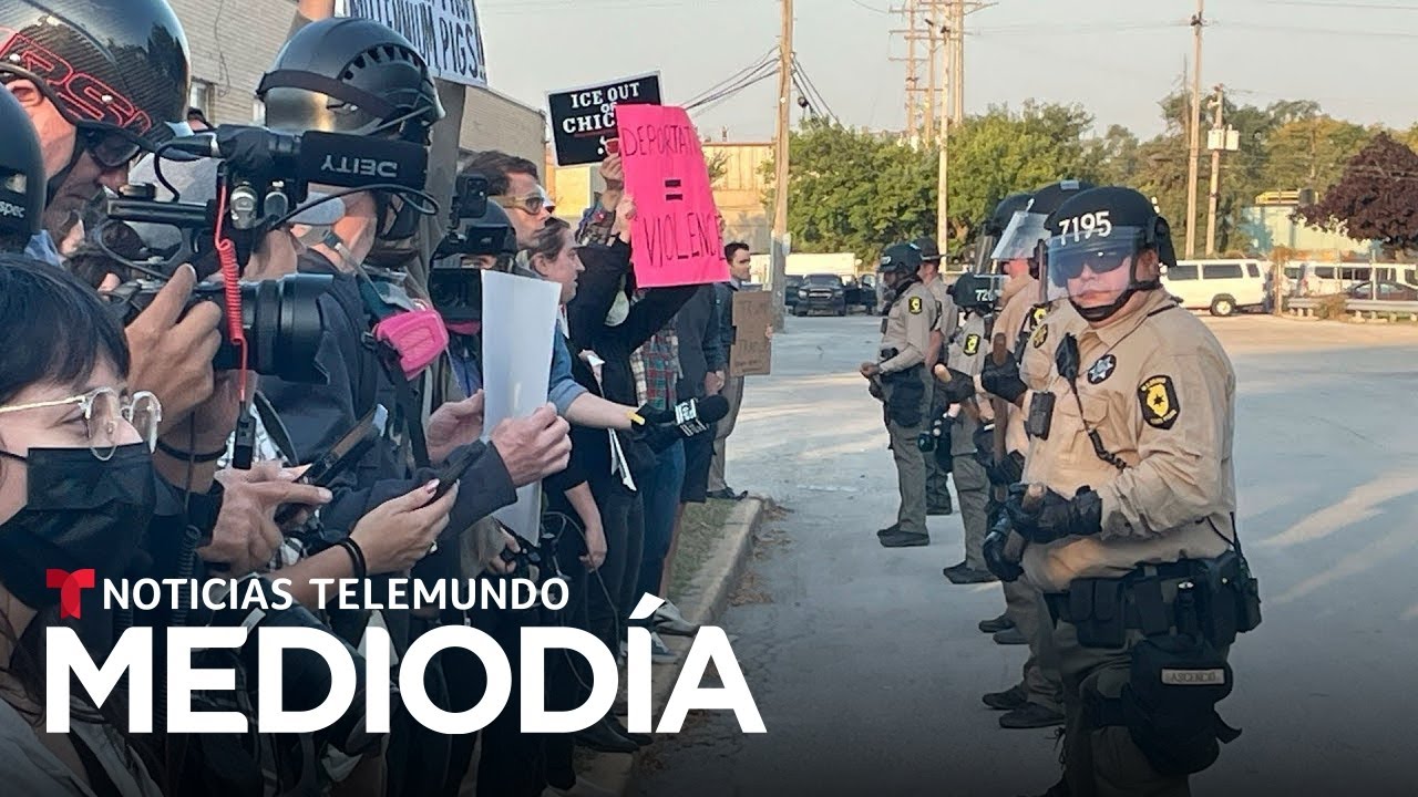 Continúan las protestas en Chicago: hubo enfrentamientos en una sede de ICE | Noticias Telemundo