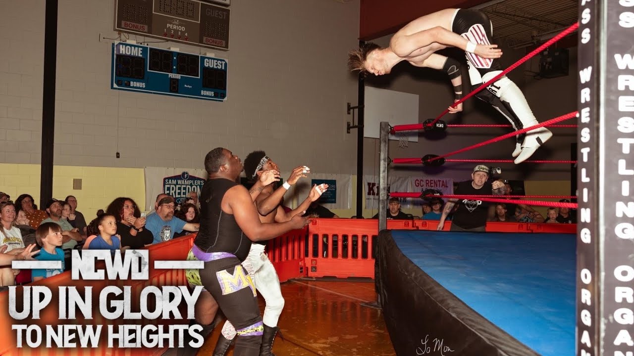 Malik Mayfield vs. Dominik WhiteHeart vs. Cappuccino Jones - The Moment Open Challenge: Up In Glory