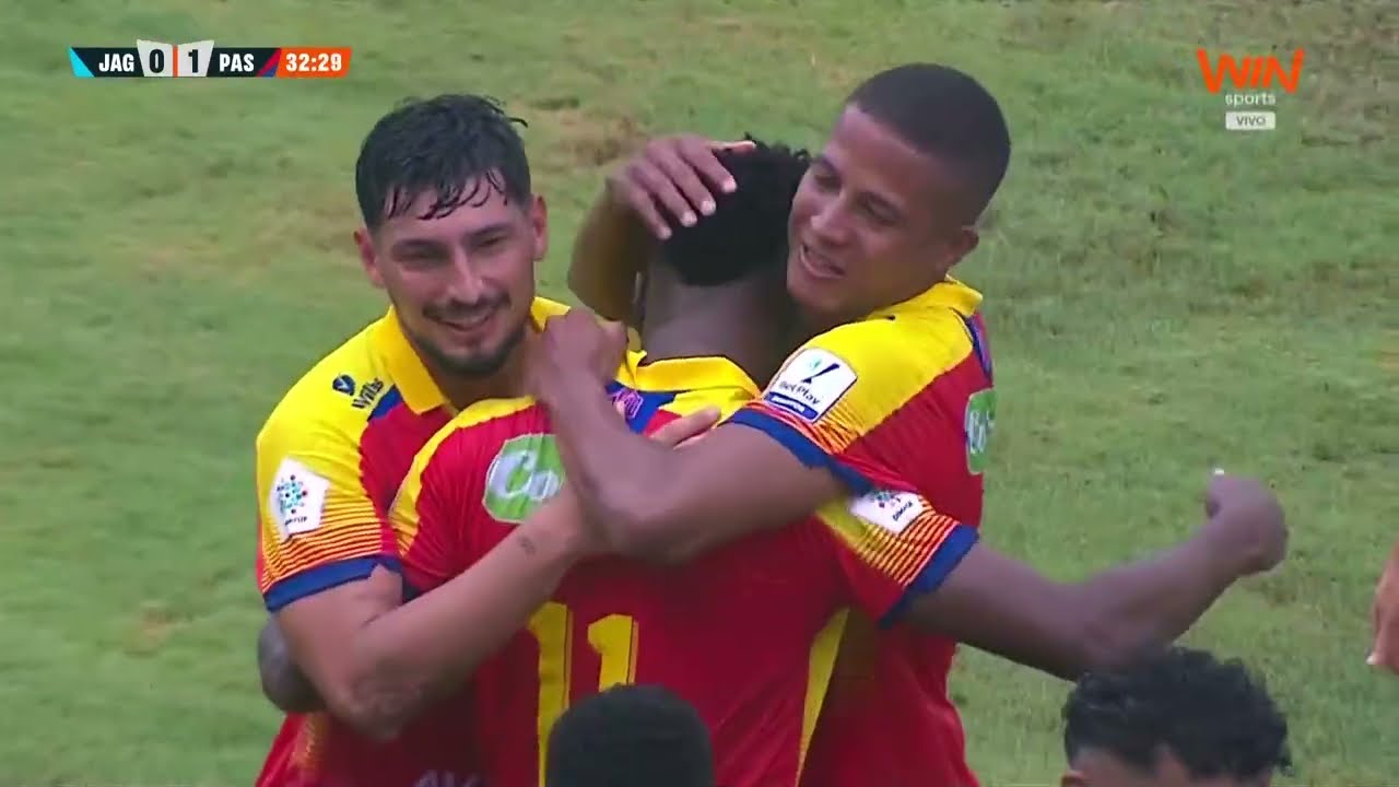 Andrey Estupi&ntilde;&aacute;n marc&oacute; este gran gol para abrir el marcador en el duelo de Pasto ante Jaguares.