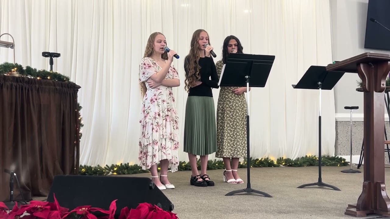 В тихую ночь плач малыша 27 грудня 2025.Church of Jesus Christ Cleveland TN.