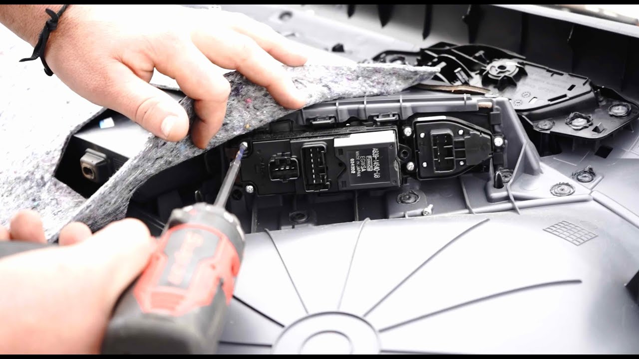 How to Replace Mazda BT-50 Master Control Window Switch 2005-2012