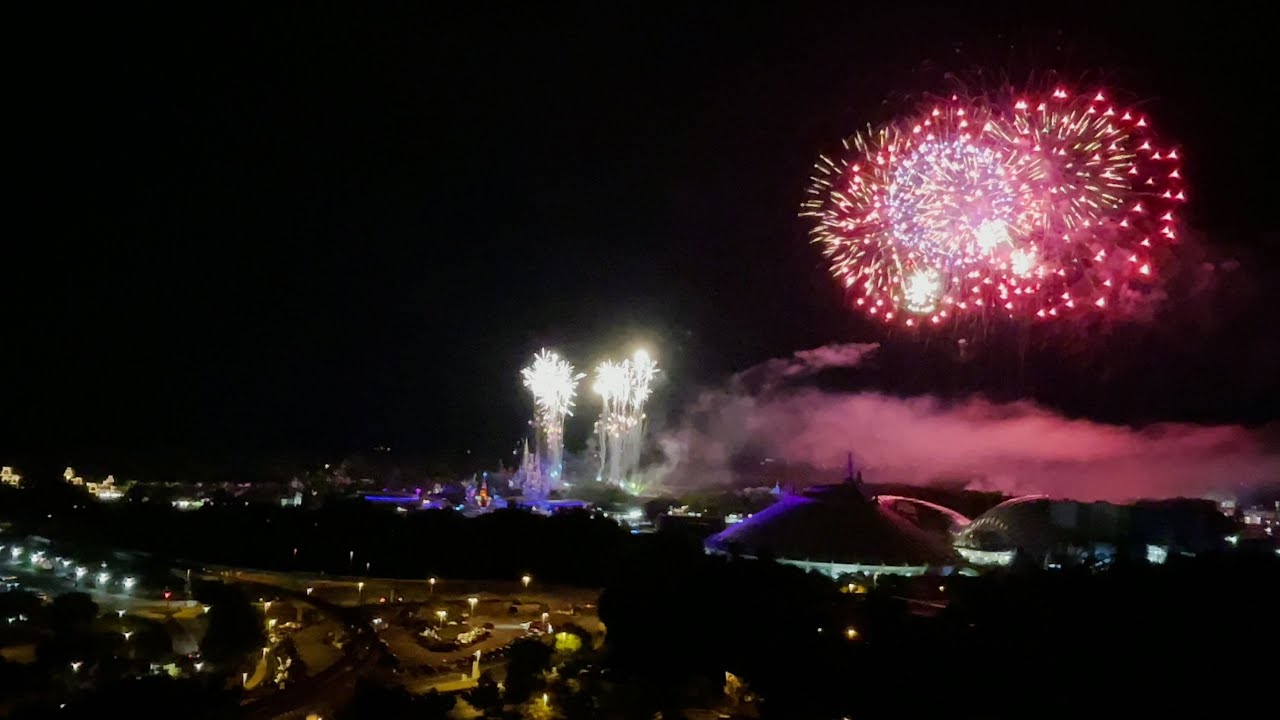 Disney's Enchantment from the Villain's Lair (Top of the World Lounge)