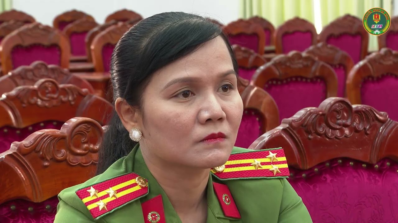 CÔNG AN VĨNH LONG: 28 LÃNH ĐẠO CẤP PHÒNG TÌNH NGUYỆN NGHỈ HƯU TRƯỚC TUỔI