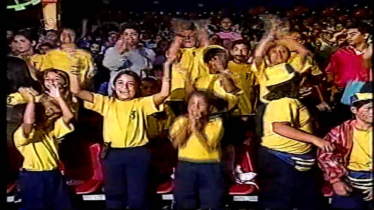 Fuera de Clase / Hello Hello / Rugemania