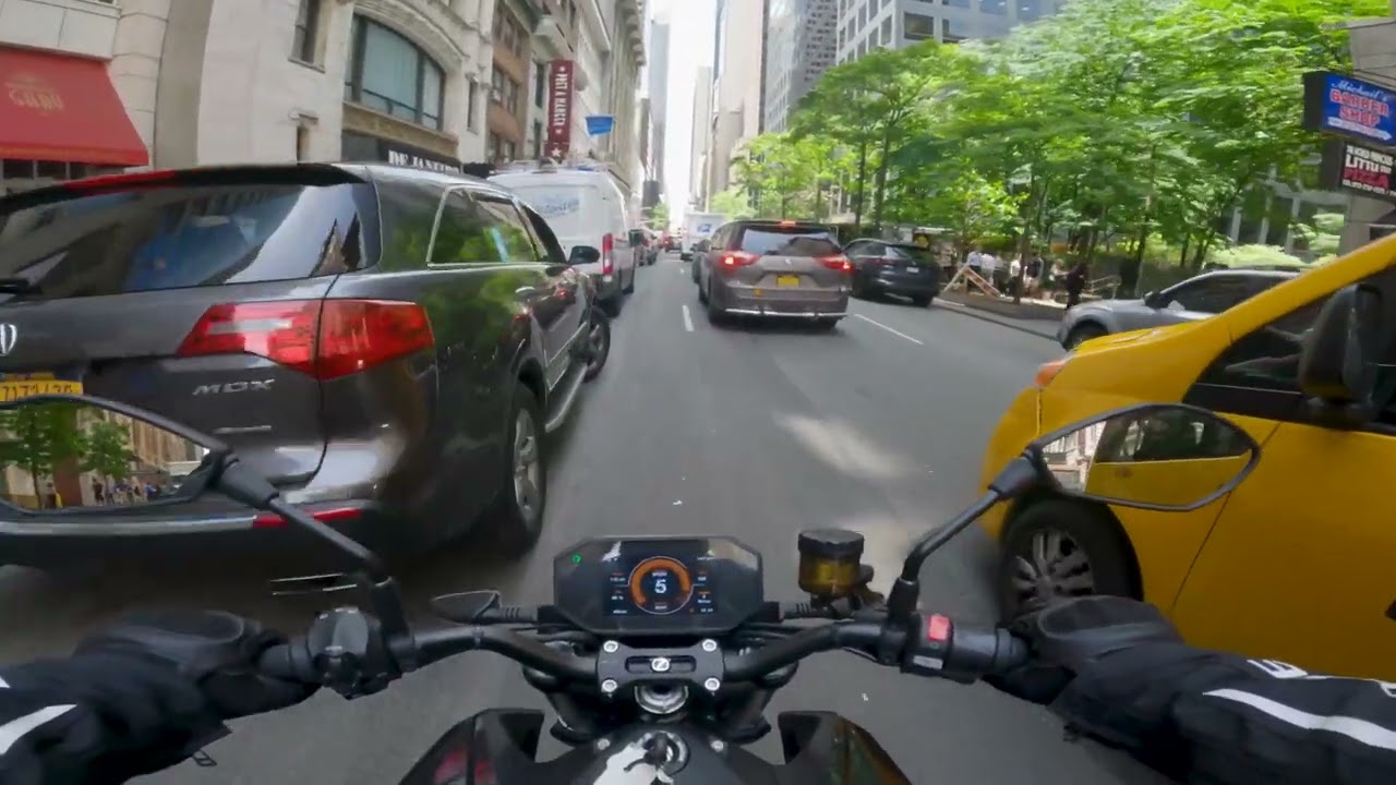 Test Riding a Zero SR/F in NEW YORK CITY | Are ELECTRIC MOTORCYCLES for the city?