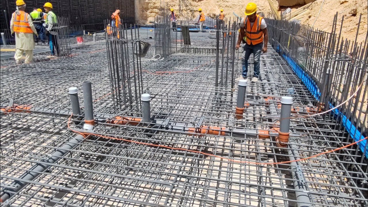 تمديدات السباكه وتأريض حديد التسليح في قبو فيلا سكنيه وحساب اقطار مواسير الصرف الصحي