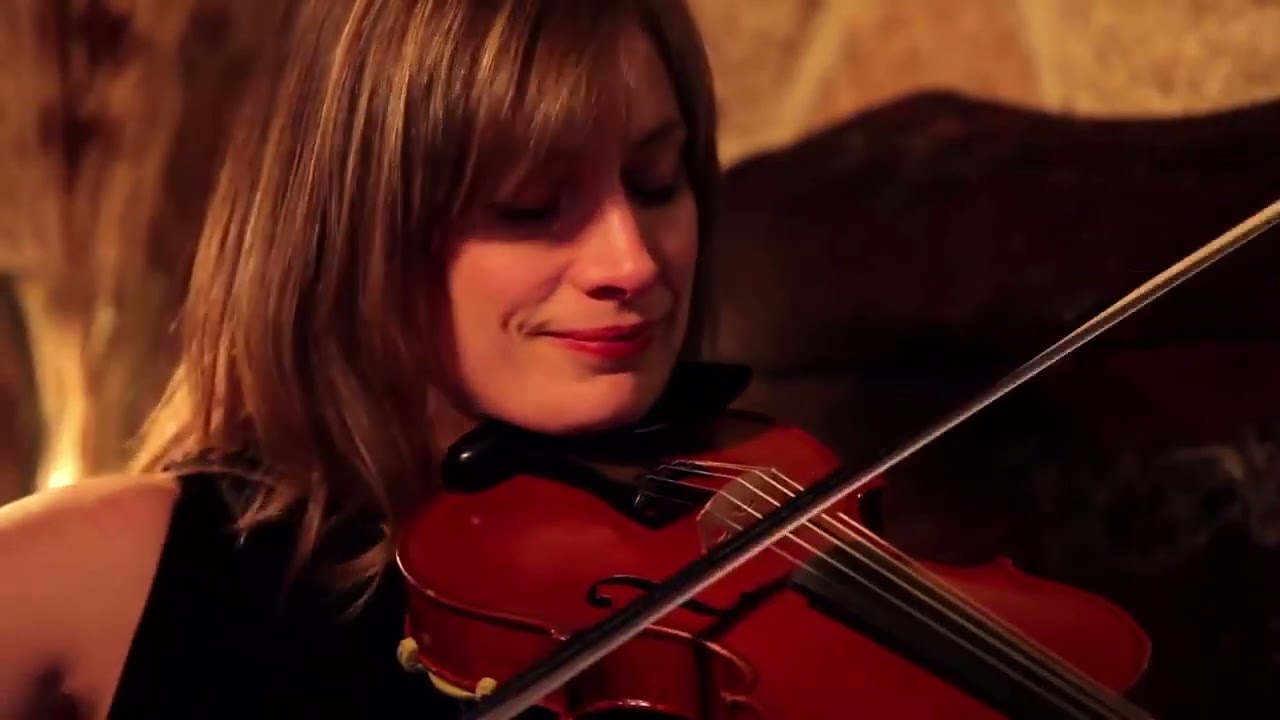 Bego&ntilde;a Riob&oacute; & Xos&eacute; Liz - Brincadeira